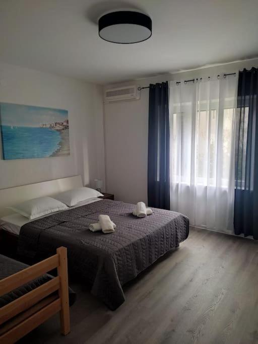 Apartment Dora-100M From The Central Beach Makarska Exterior foto